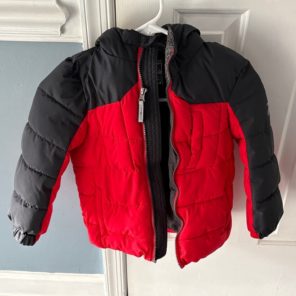 Boys XS (4/5) ZeroXposur red and black winter jacket